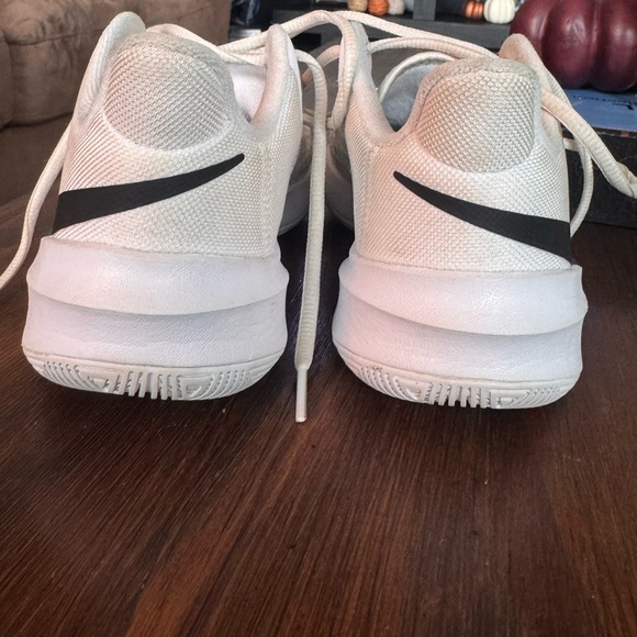 Nike Adults' Hyperspeed Court Volleyball Shoes - Picture 6 of 6